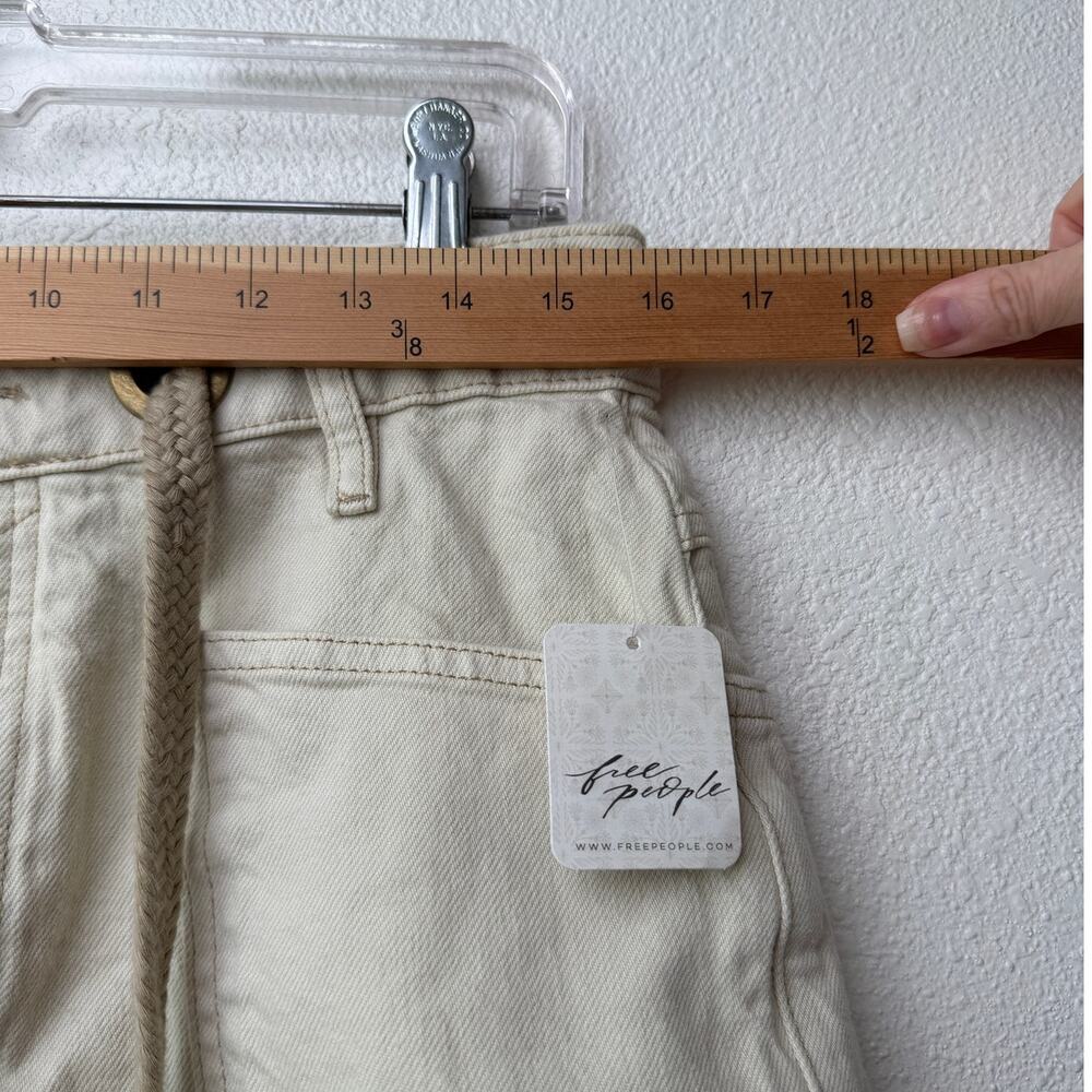 NWT We The Free Moxie Shorts Ivory Rope Belt Raw Hem Eyelet Size 26 - Picture 12 of 14